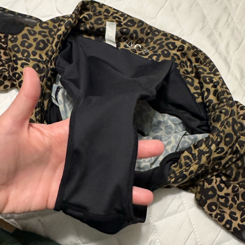 LINC ACTIVE SHORTS - Picture 6 of 9